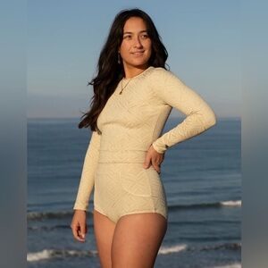 ▪️NEW Pc Seea Swimwear Palomar Rashguard Top and Bottom in the Sandshell color
